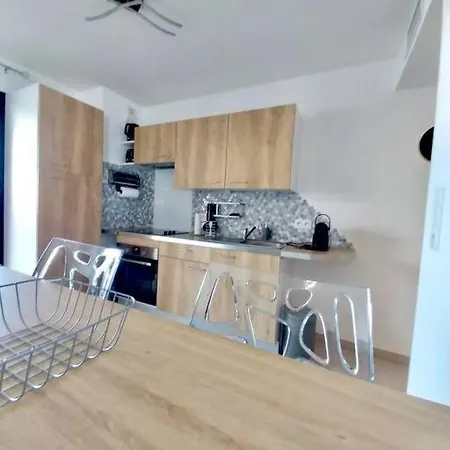 Studio Spacieux 35 M2 Centre De Porticcio Appartement *